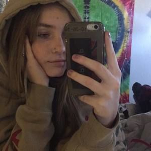 Meet your Posher, Jacey